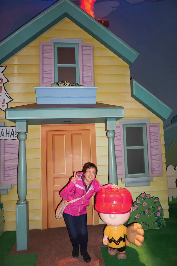 Lyn, Charlie Brown house